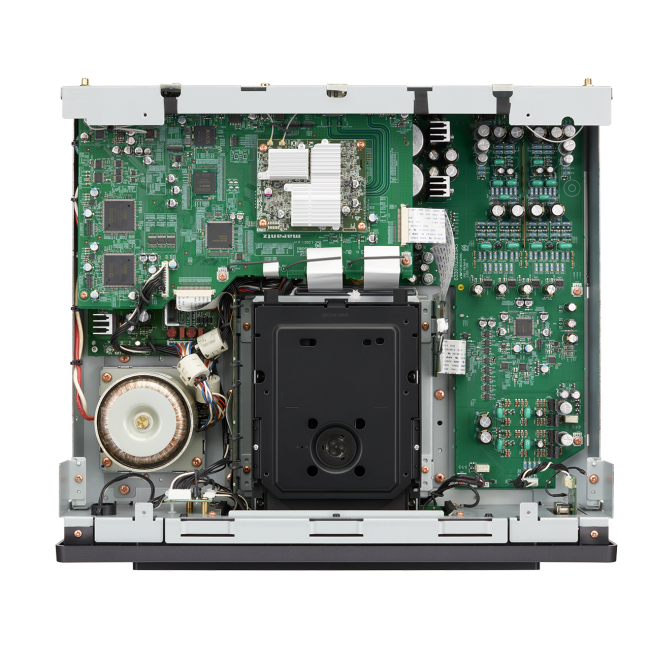 Marantz SACD 30n w czarnym wykończeniu – kolejne ujęcie odtwarzacza