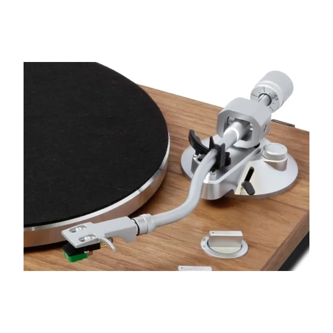 TEAC TN-400BT-X – dodatkowe ujęcie gramofonu z wkładką Audio-Technica