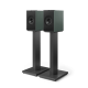 KEF CODA W Moss green - kolumny aktywne – kEF CODA W Moss green – kolumny na stojakach, widok w trzech